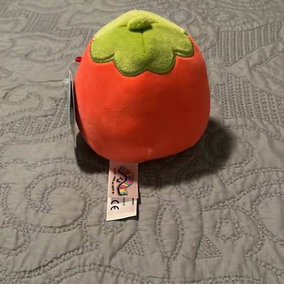 Squishmallows 5.5 inch “Scarlet” Plush Strawberry Toy - Picture 4 of 6